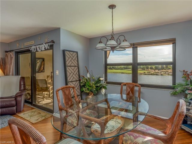 1532 Mainsail DR # 7, Naples, FL 34114