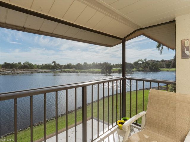 1532 Mainsail DR # 7, Naples, FL 34114