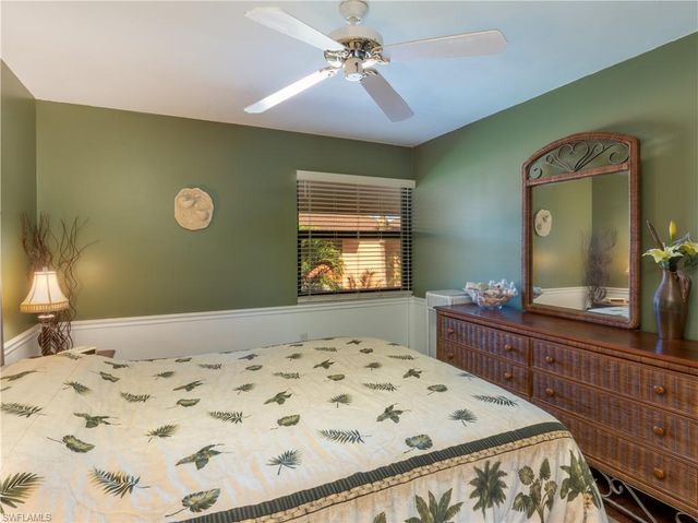 1532 Mainsail DR # 7, Naples, FL 34114