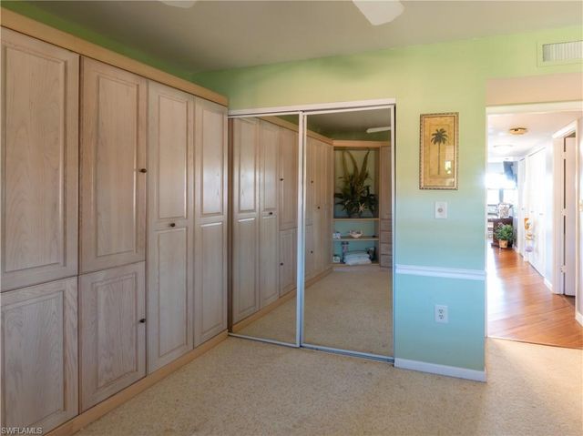 1532 Mainsail DR # 7, Naples, FL 34114