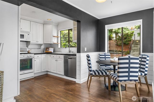 26736 138th Place SE, Kent, WA 98042