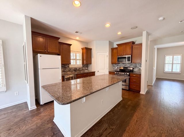 195 Lotz Drive, Summerville, SC 29483