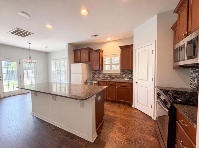 195 Lotz Drive, Summerville, SC 29483