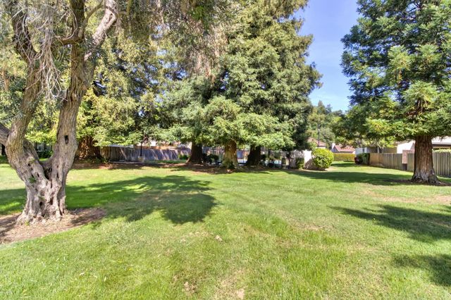 2303 Bridlewood Drive, Rancho Cordova, CA 95670