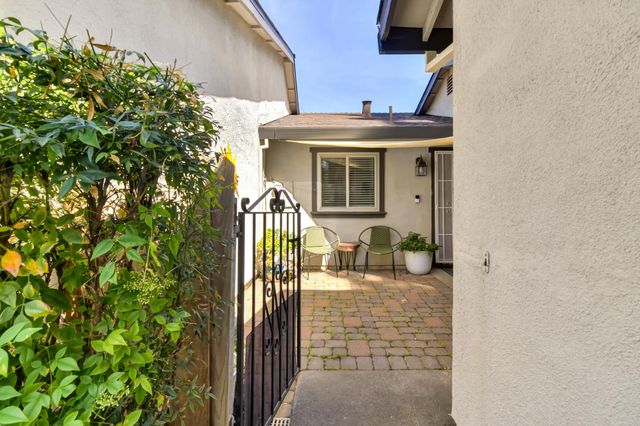 2303 Bridlewood Drive, Rancho Cordova, CA 95670