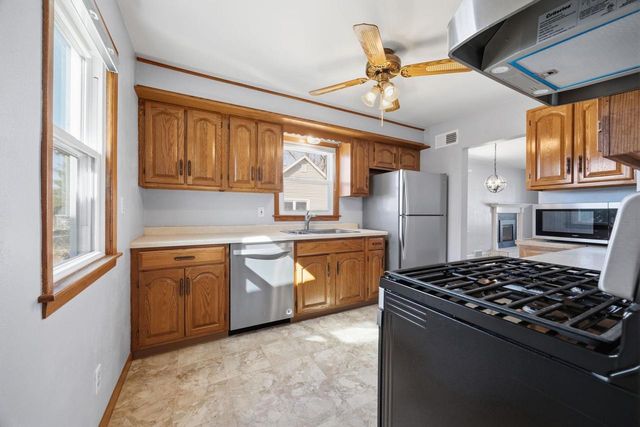 821 Van Buren Street, Fort Atkinson, WI 53538