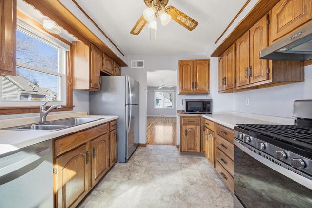 821 Van Buren Street, Fort Atkinson, WI 53538