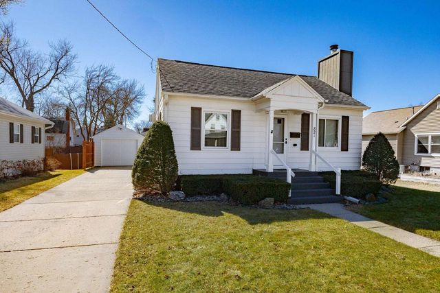 821 Van Buren Street, Fort Atkinson, WI 53538