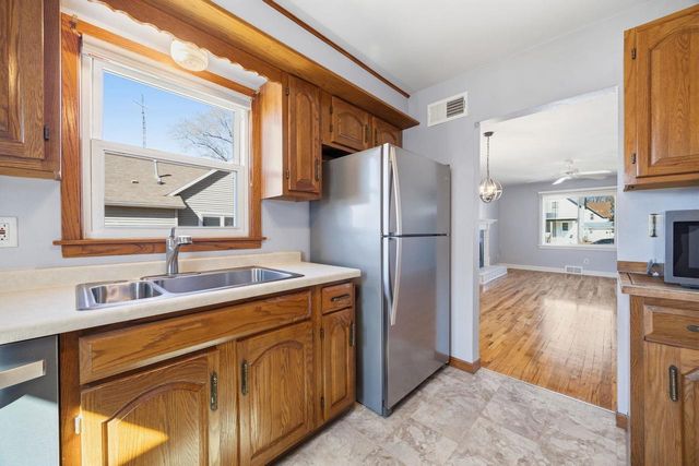 821 Van Buren Street, Fort Atkinson, WI 53538