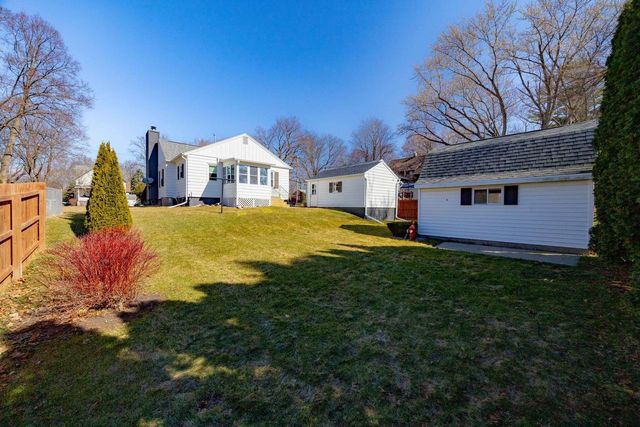 821 Van Buren Street, Fort Atkinson, WI 53538