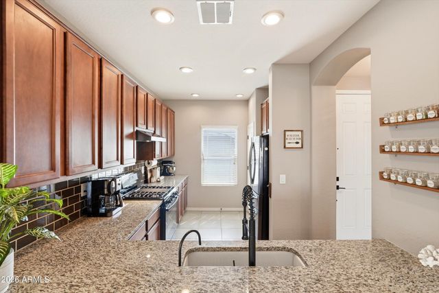 908 W Banyan Avenue, Queen Creek, AZ 85140