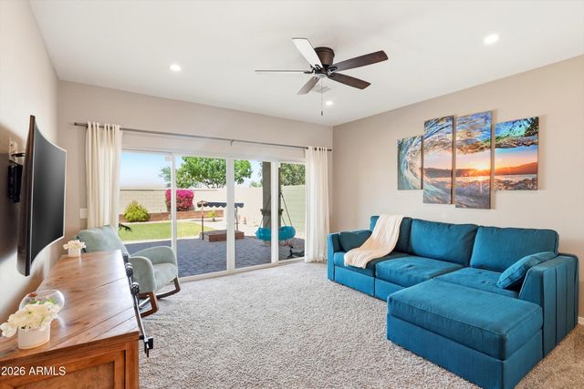 908 W Banyan Avenue, Queen Creek, AZ 85140