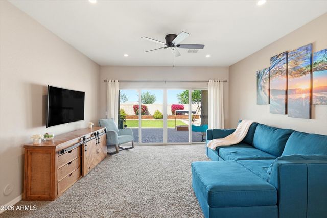 908 W Banyan Avenue, Queen Creek, AZ 85140