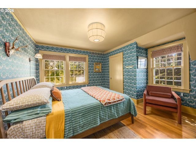 1825 FAIRMOUNT Ave, Salem, OR 97302