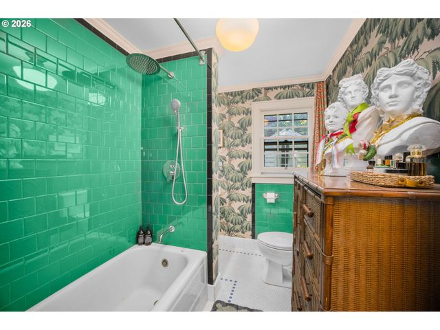 1825 FAIRMOUNT Ave, Salem, OR 97302