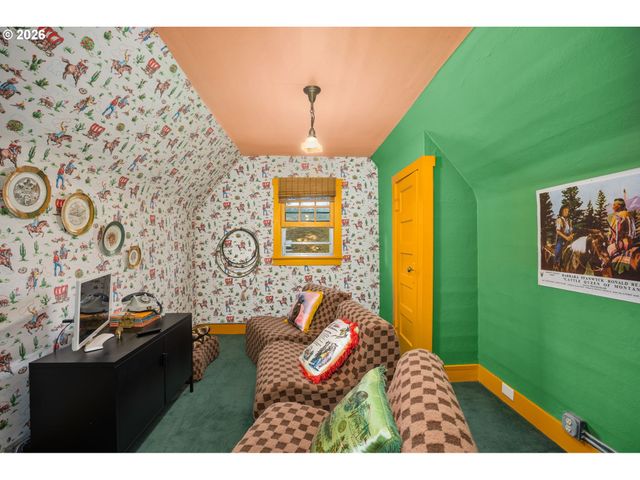 1825 FAIRMOUNT Ave, Salem, OR 97302