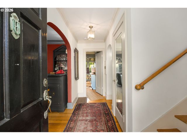 1825 FAIRMOUNT Ave, Salem, OR 97302