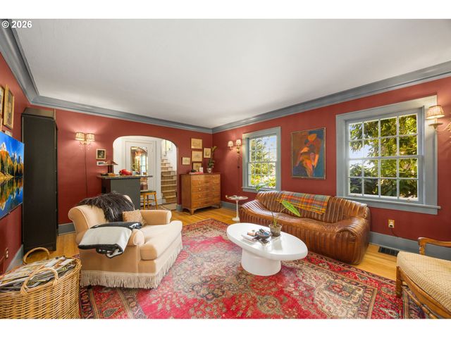1825 FAIRMOUNT Ave, Salem, OR 97302