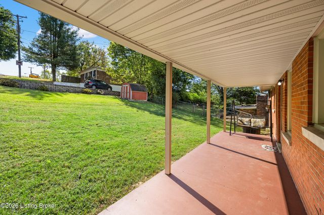 101 Marlowe Ct, Frankfort, KY 40601