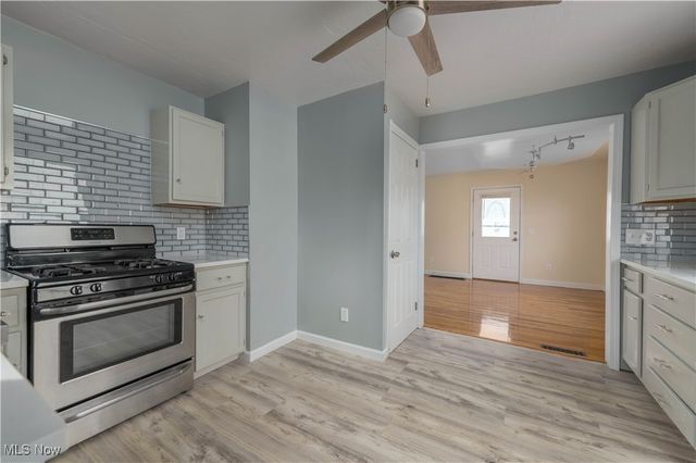 819 Warwick Drive, Sheffield Lake, OH 44054