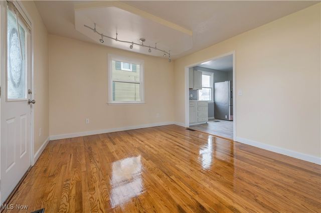 819 Warwick Drive, Sheffield Lake, OH 44054