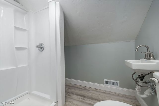 819 Warwick Drive, Sheffield Lake, OH 44054