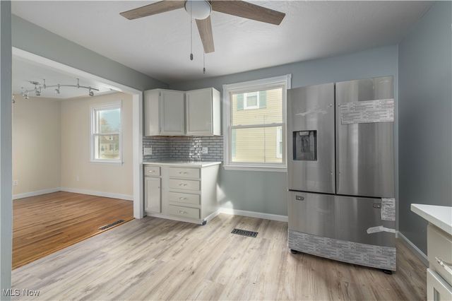 819 Warwick Drive, Sheffield Lake, OH 44054