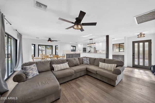 1515 E GALVIN Street, Phoenix, AZ 85086