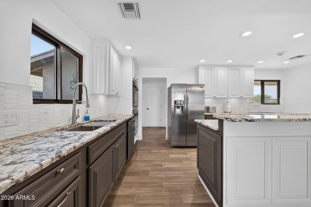 1515 E GALVIN Street, Phoenix, AZ 85086
