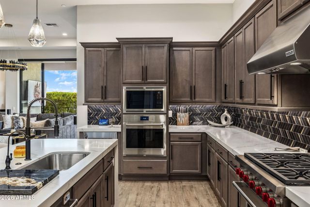 12498 E TROON VISTA Drive, Scottsdale, AZ 85255
