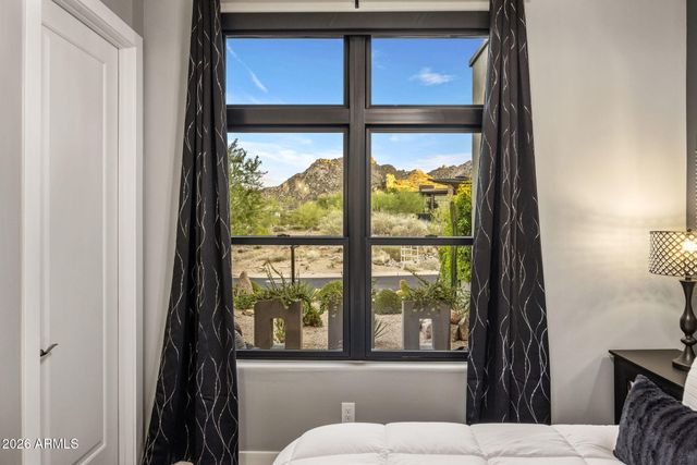 12498 E TROON VISTA Drive, Scottsdale, AZ 85255