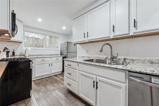 255 Southern Ave, Mt Washington, PA 15211