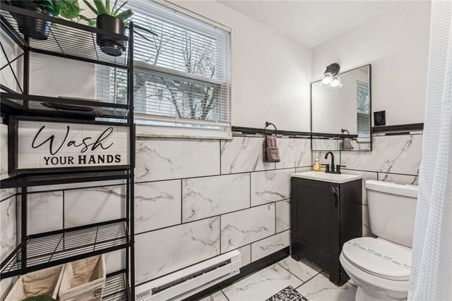 255 Southern Ave, Mt Washington, PA 15211