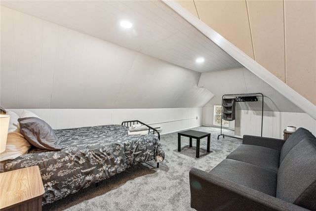 255 Southern Ave, Mt Washington, PA 15211