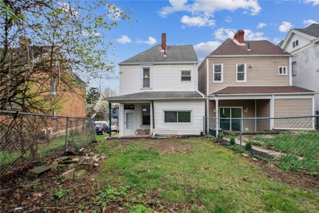 255 Southern Ave, Mt Washington, PA 15211