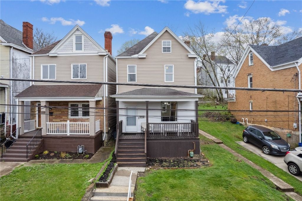 255 Southern Ave, Mt Washington, PA 15211