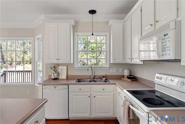 10908 Brunson Way, Glen Allen, VA 23060