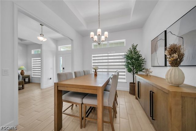 125 SE 11th TER, Cape Coral, FL 33990
