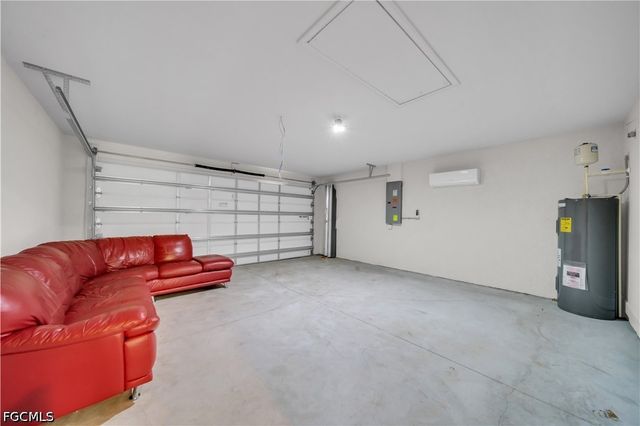 125 SE 11th TER, Cape Coral, FL 33990