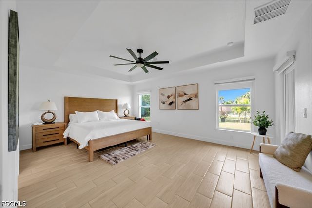 125 SE 11th TER, Cape Coral, FL 33990