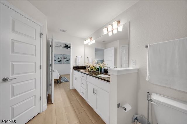 125 SE 11th TER, Cape Coral, FL 33990