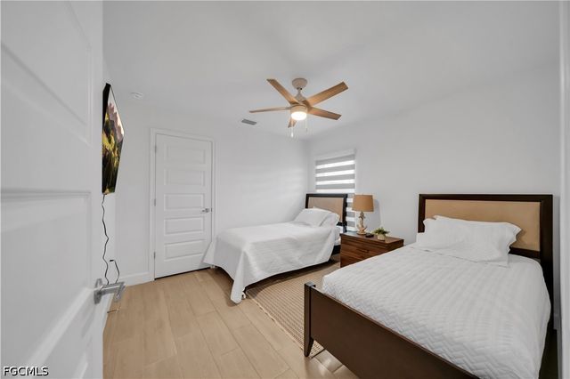 125 SE 11th TER, Cape Coral, FL 33990
