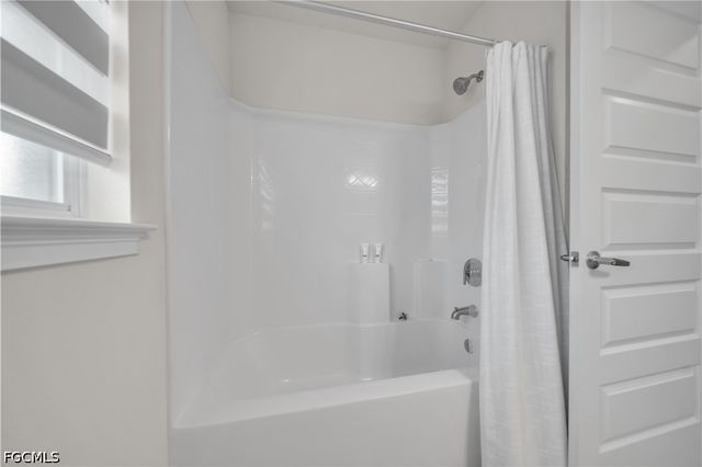 125 SE 11th TER, Cape Coral, FL 33990