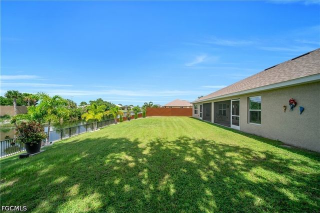 125 SE 11th TER, Cape Coral, FL 33990