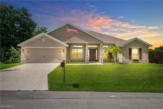125 SE 11th TER, Cape Coral, FL 33990