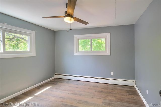 293 Hickory Place Drive, Columbiaville, MI 48421
