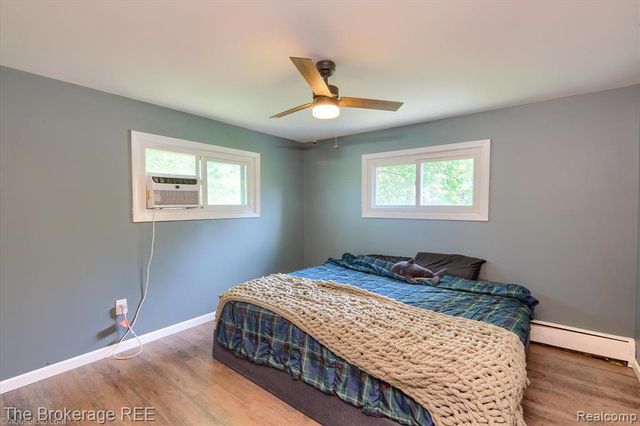 293 Hickory Place Drive, Columbiaville, MI 48421