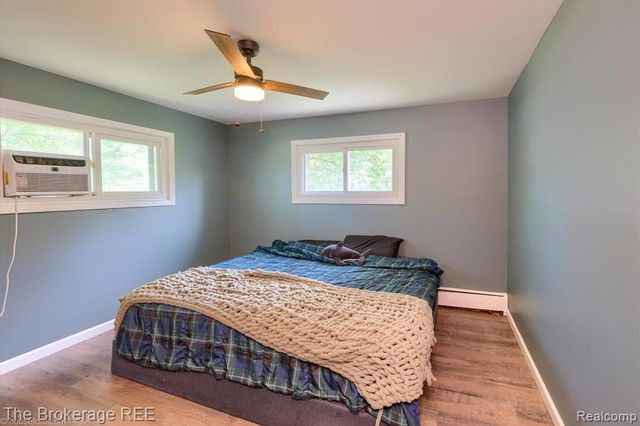 293 Hickory Place Drive, Columbiaville, MI 48421