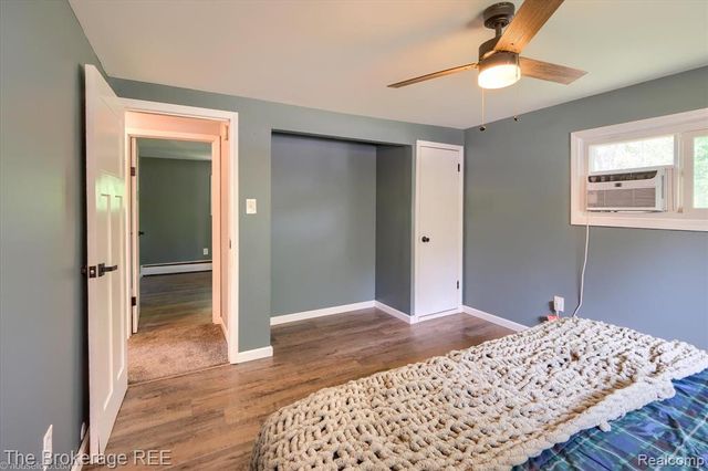 293 Hickory Place Drive, Columbiaville, MI 48421