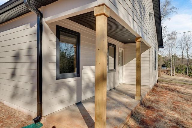 1103 Elmore St, Gaffney, SC 29340